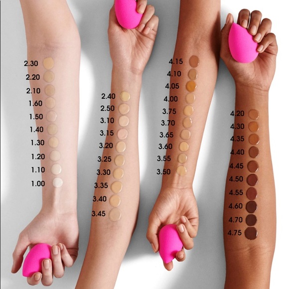 Beauty Blender Foundation - Picture 5 of 10